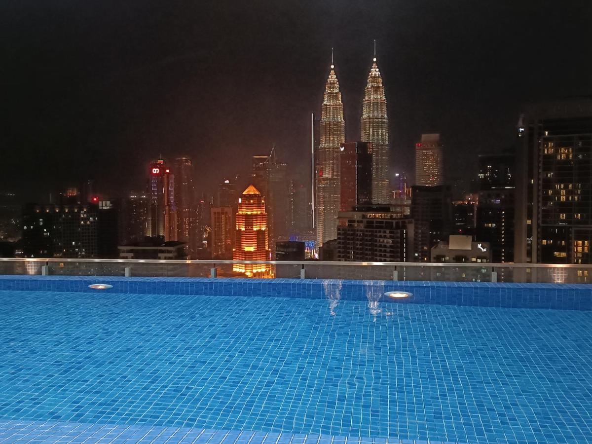 Cl 29A Insta Klcc View & Infinity Pool Appartement Kuala Lumpur Buitenkant foto